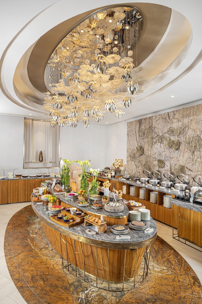 The Residences at The Ritz-Carlton Jakarta, Pacific Place - Image 4