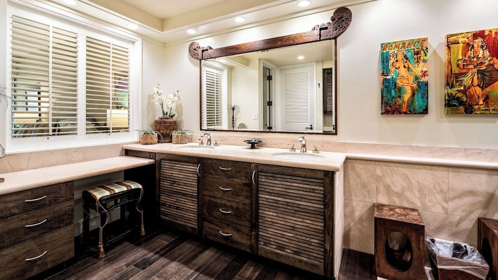 Beautifully Updated - Close to Beach & Pool - Oceanview Lanai - Vrkcv