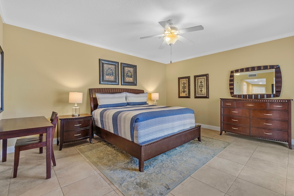 Atlantic Villas 302