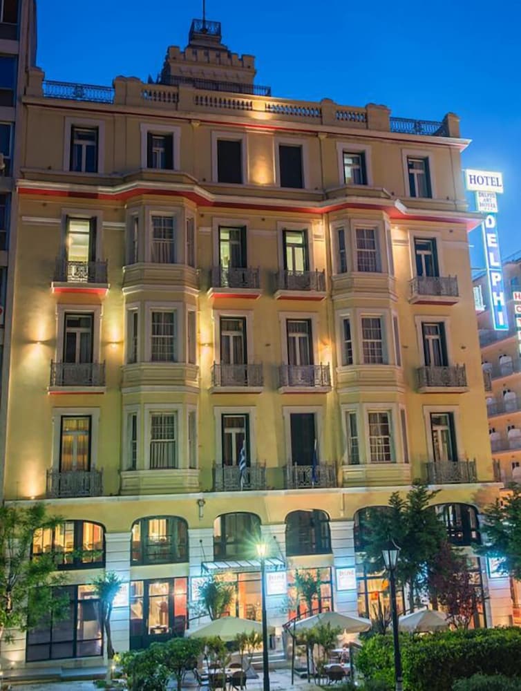 Hotel Delphi Art Hotel - Image 1