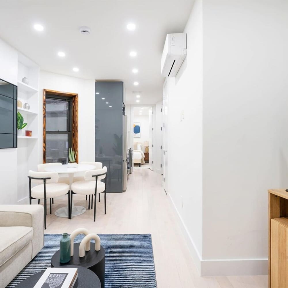 48-4fw Newly Renovated W D Midtown