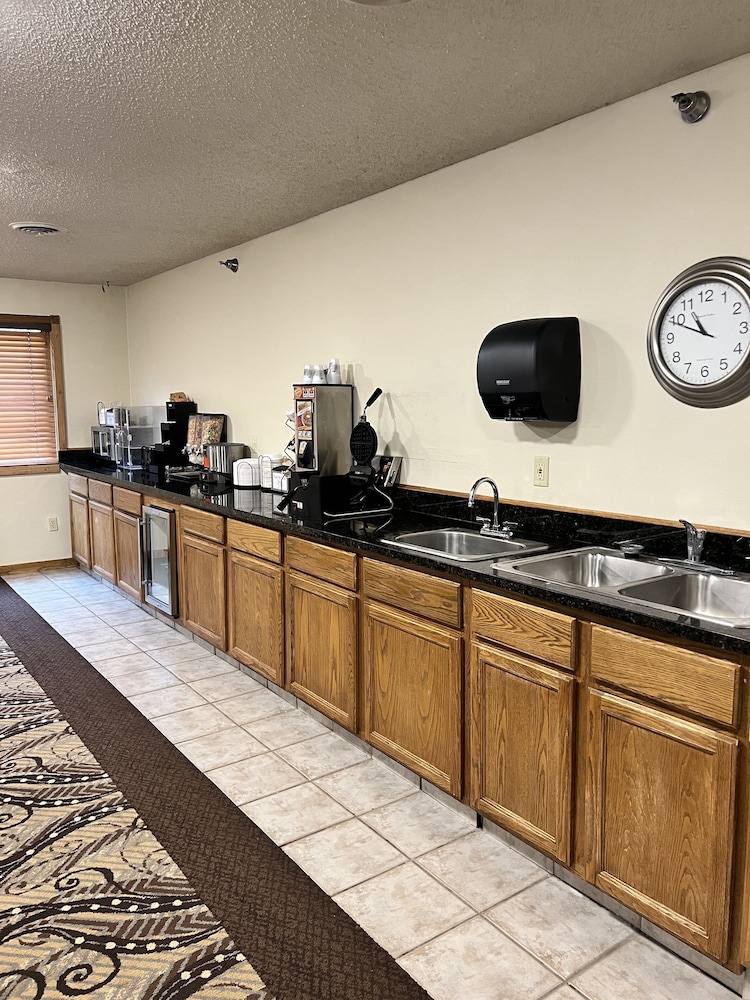 Serena Inn & Suites - Sundance