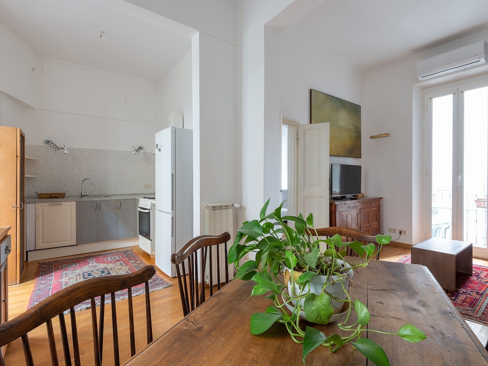 Fori Imperiali Balcony Apartment