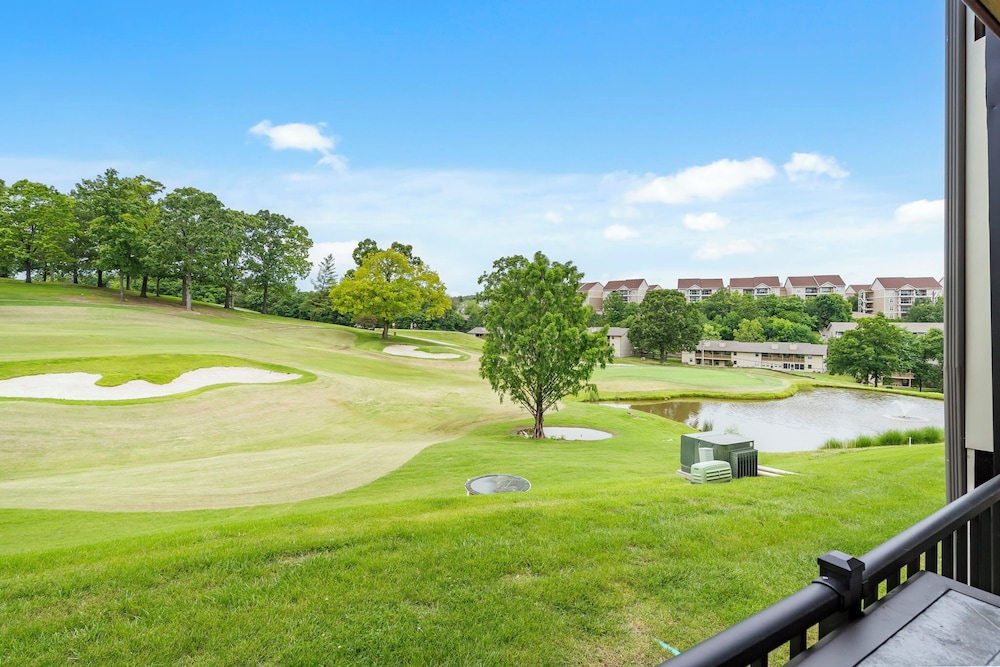Greenside Retreat - Pointe Royale