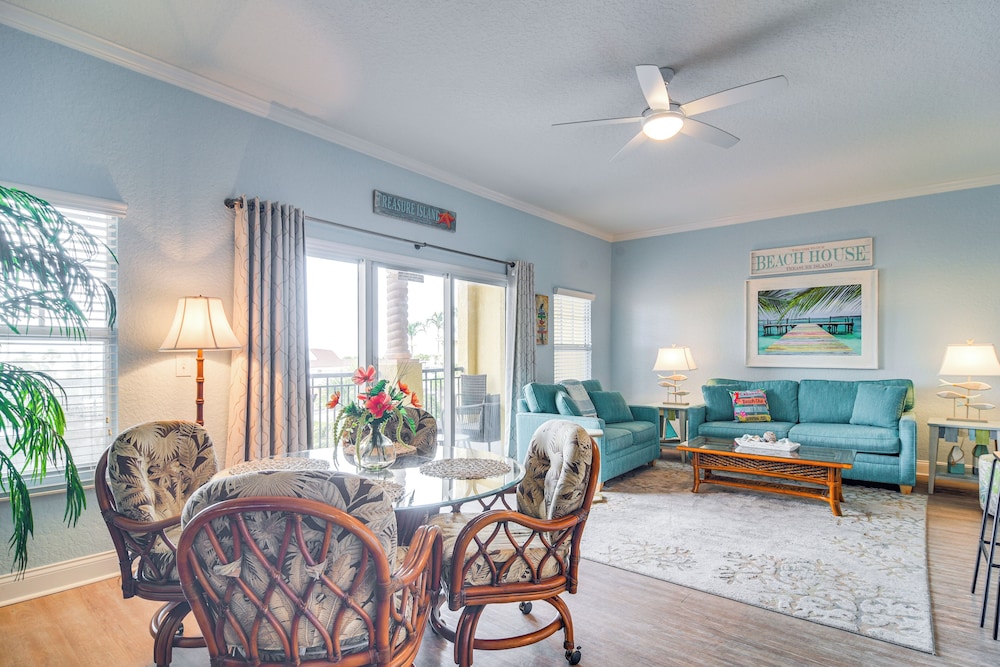 Treasure Island Condo: Gulf-view Balcony