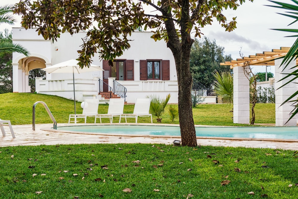 Villa Aura