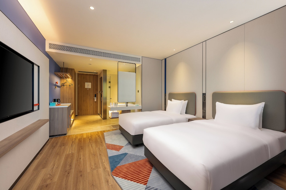 Holiday Inn Express Shenzhen Guangming by IHG