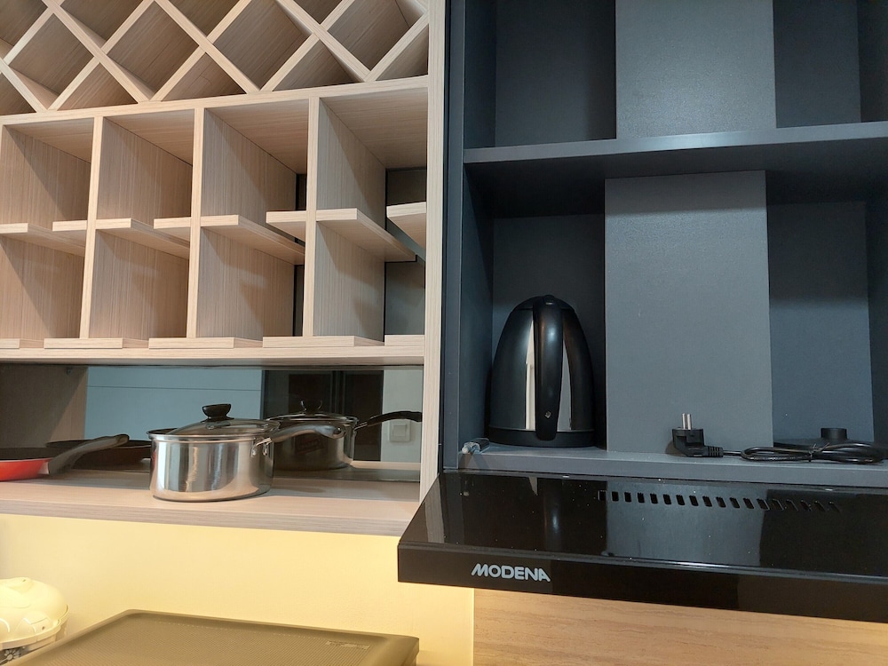 Comfort and Cozy Living Studio Springwood Residence Tangerang Apartment