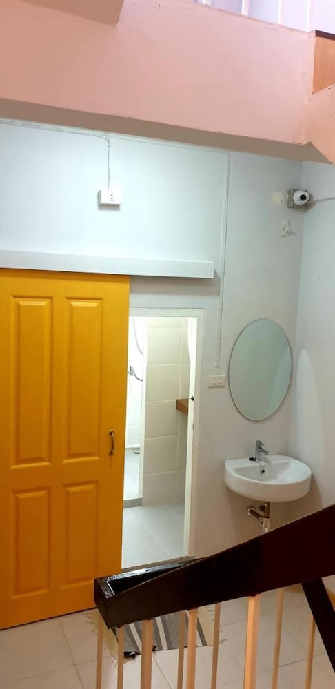 Asoke Montri Hostel