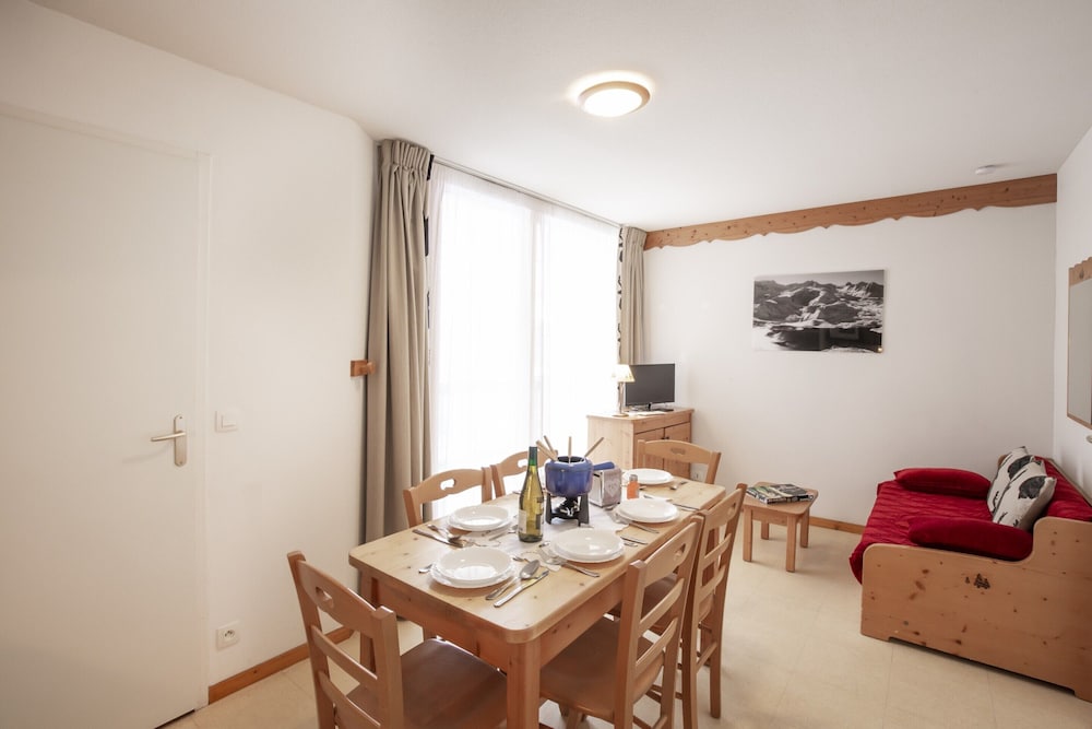 Apartment With Parking for 5 People