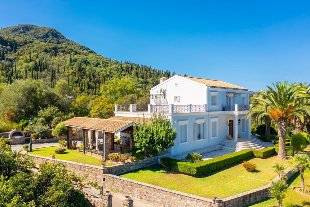 Villa Golden Tiara Large Private Pool A C Wifi