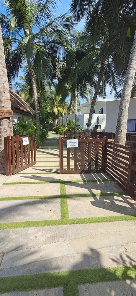 THE BIG BLUE RESORT AND SPA