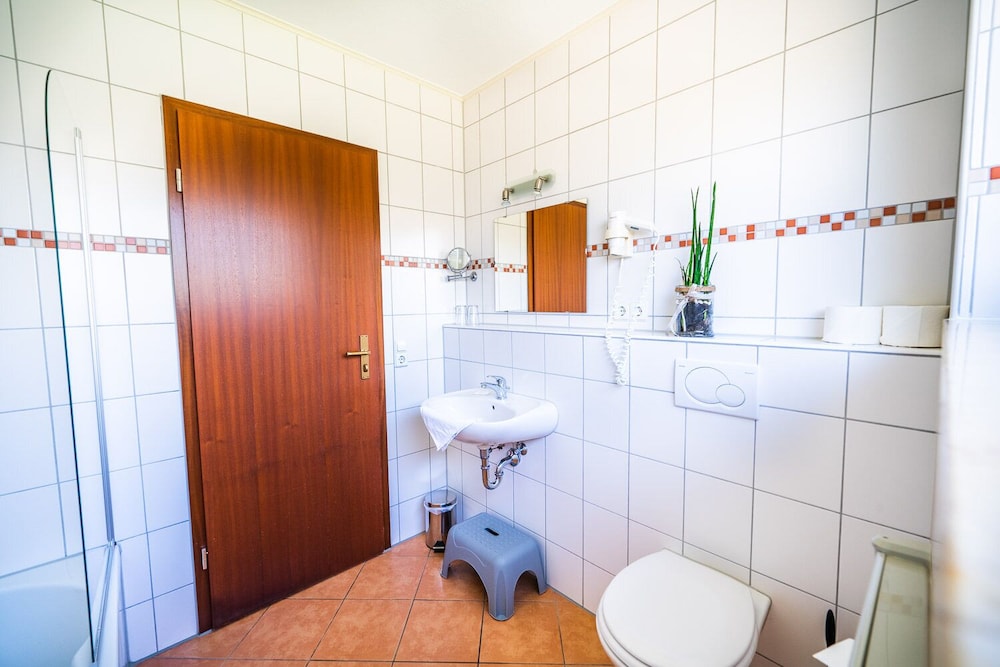 Schwarzfelder Hof view 5