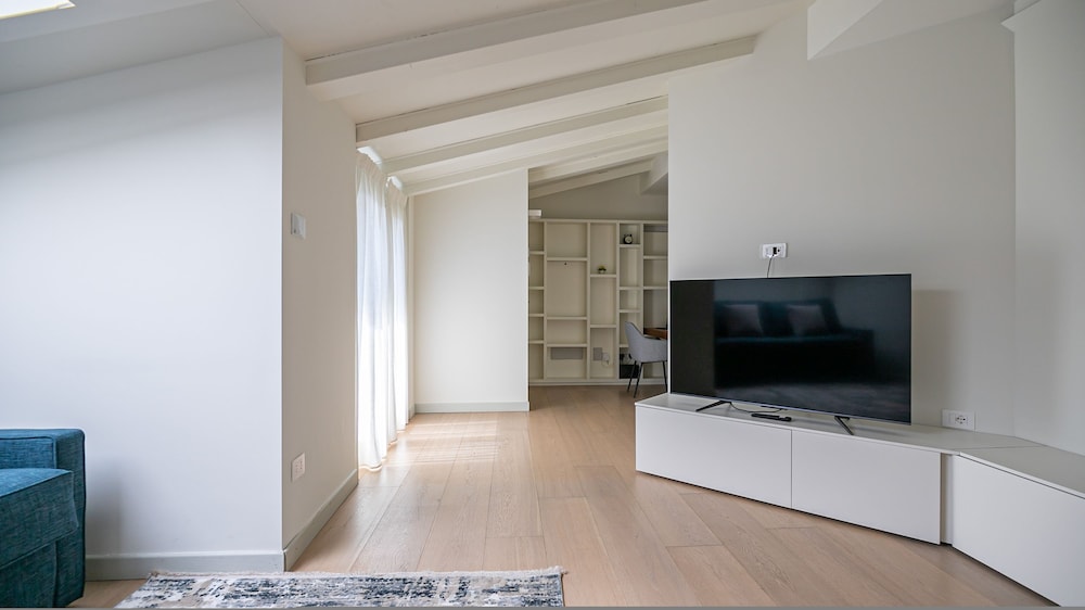 Volta 40 in Monza With 2 Bedrooms and 2 Bathrooms