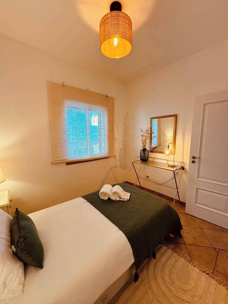 Cosy 3 bed Apartment Albufeira Old Town