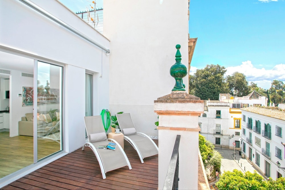 Duplex With Terrace in Sta Cruz. Santa Teresa Viii