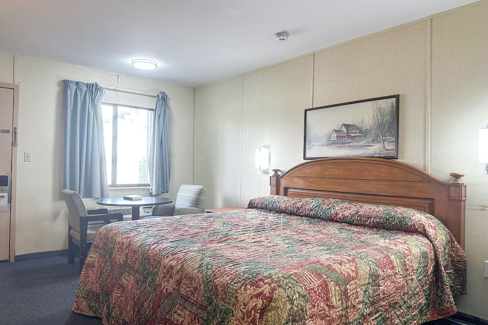 Louisville Inn By Oyo Louisville Municipal Airport
