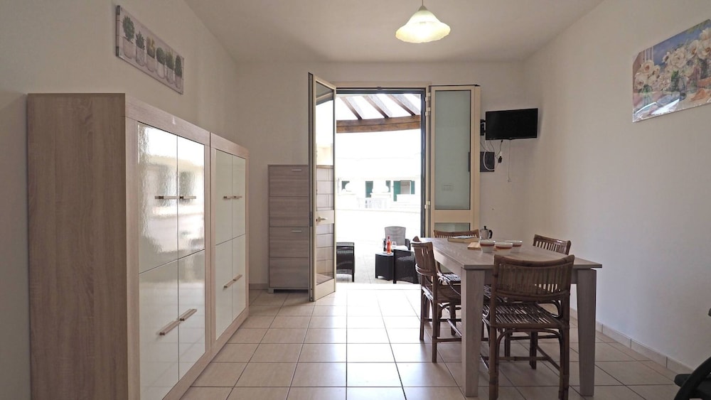 Garden Villa 2 Bedrooms by the sea 7 Sleeps