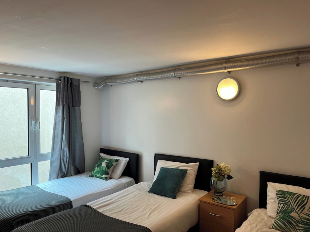 Premium 4Pax Apartment with Kitchen