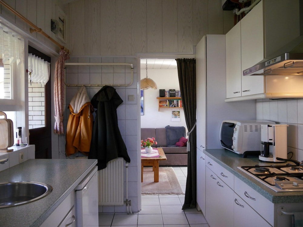 Quiet Holiday Home Near Beach