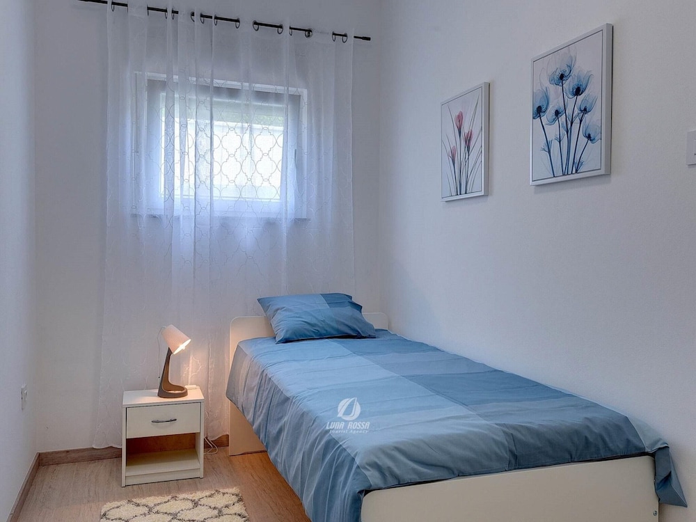 Apartment in Valtura With Family-friendly Yard