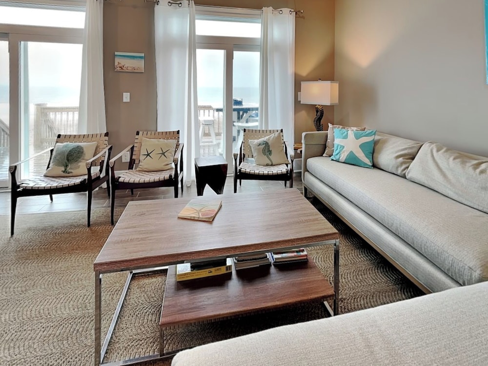 Sunshine Daydreams by Topsail Realty