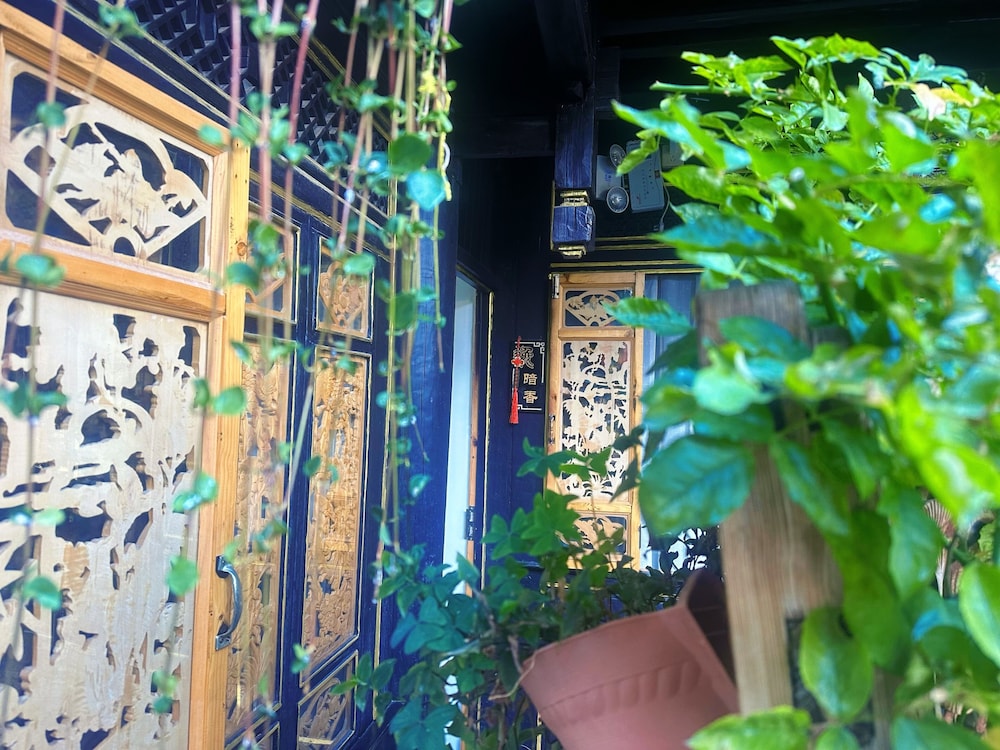 Yiyuan Snow Mountain View Historical Naxi House - Lijiang Old Town Mufu branch