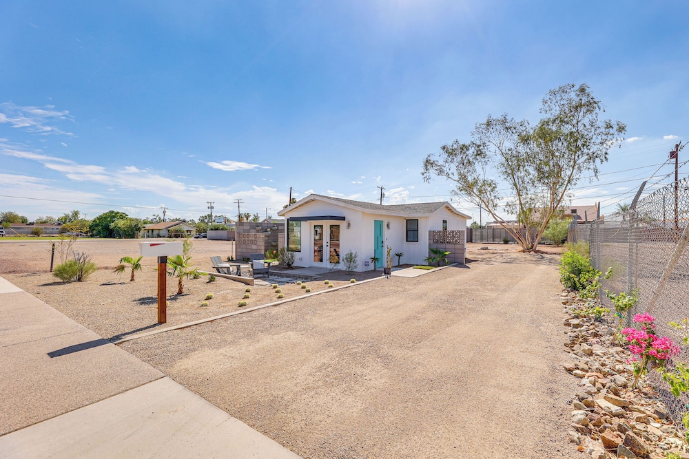 Walkable Downtown Chandler Oasis w/ Private Patio