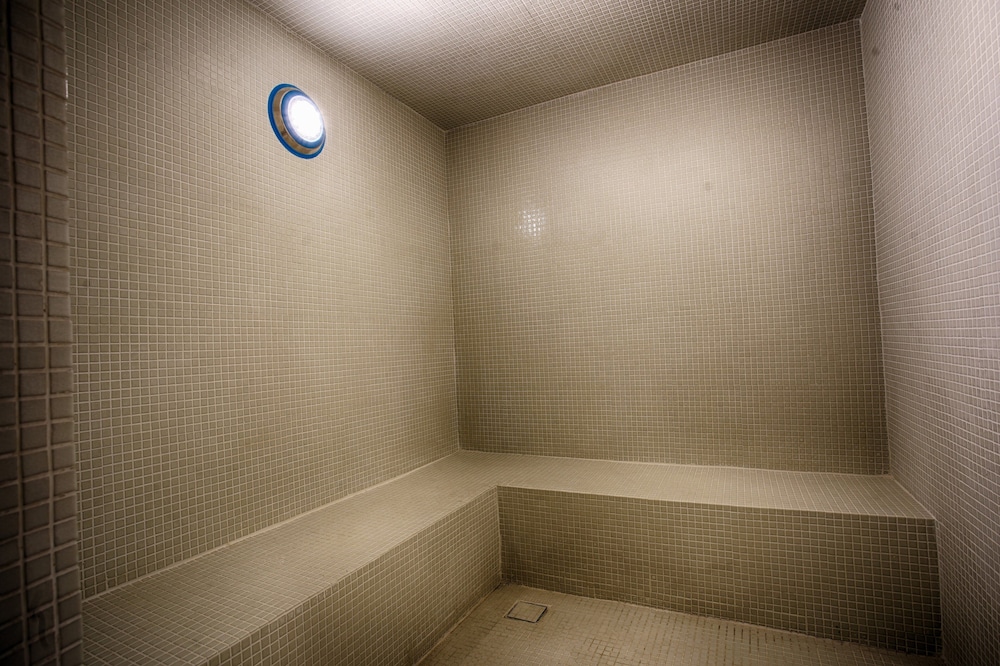 Al Faris Suite 2