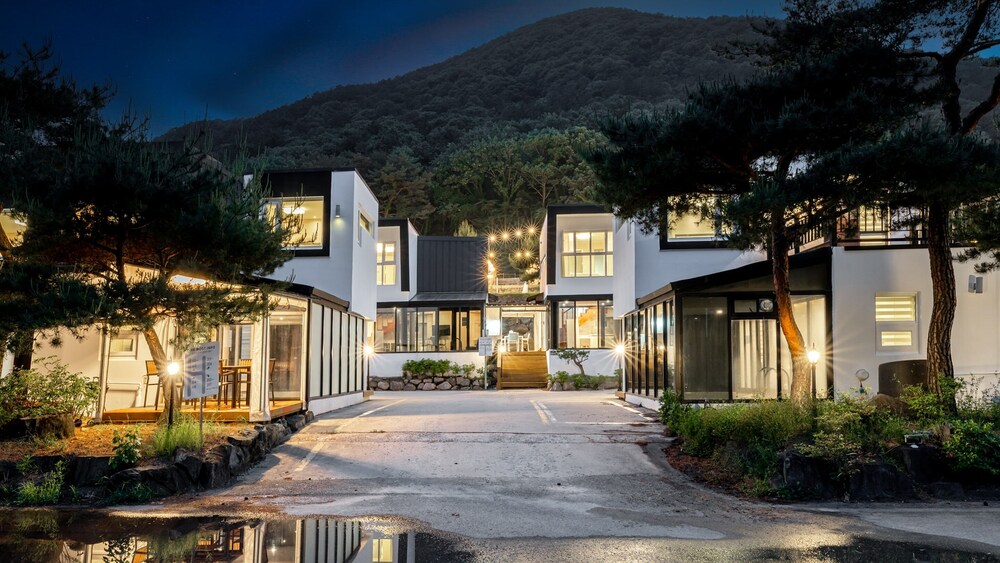 Mungyeong The Most Pool Villa