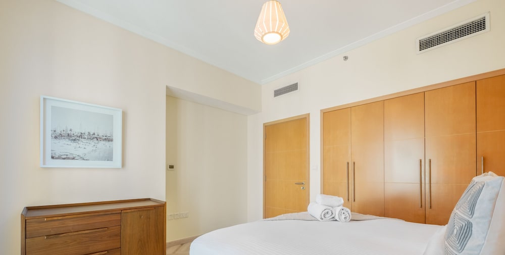 LUX The Shemara Marina View Suite