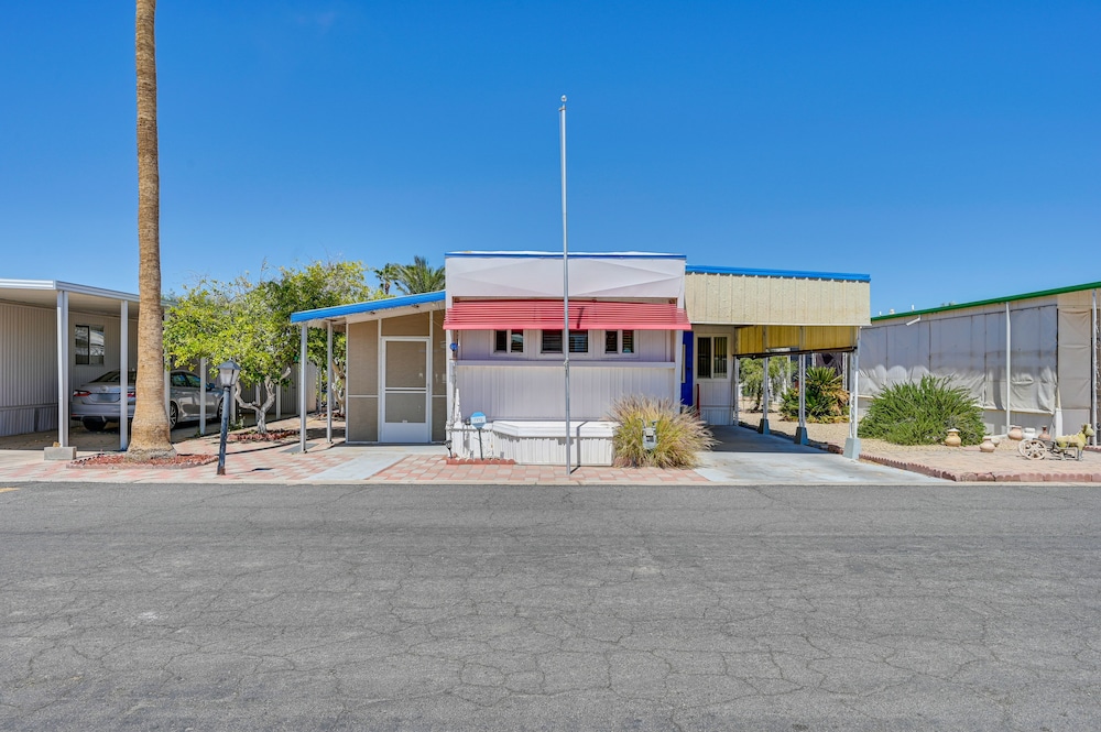 Pet-friendly Yuma Vacation Rental w/ Pool Access! view 4