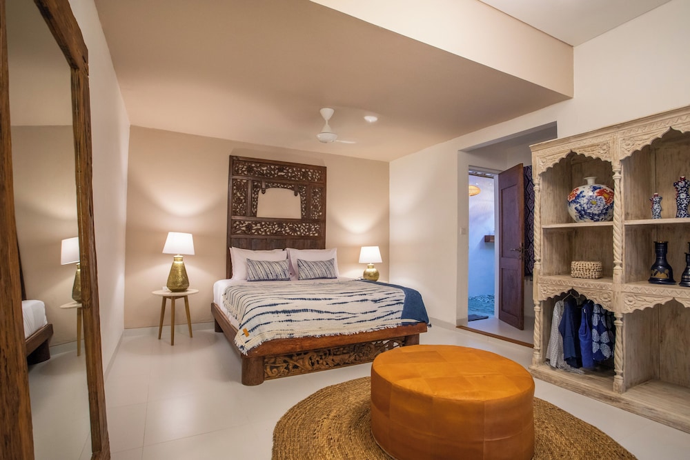 PinkPrivate Sanur - for Cool Adults Only