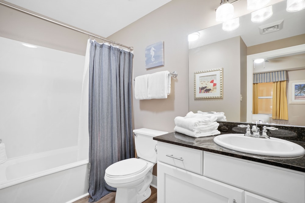 Calypso Beach Resort by Panhandle Getaways