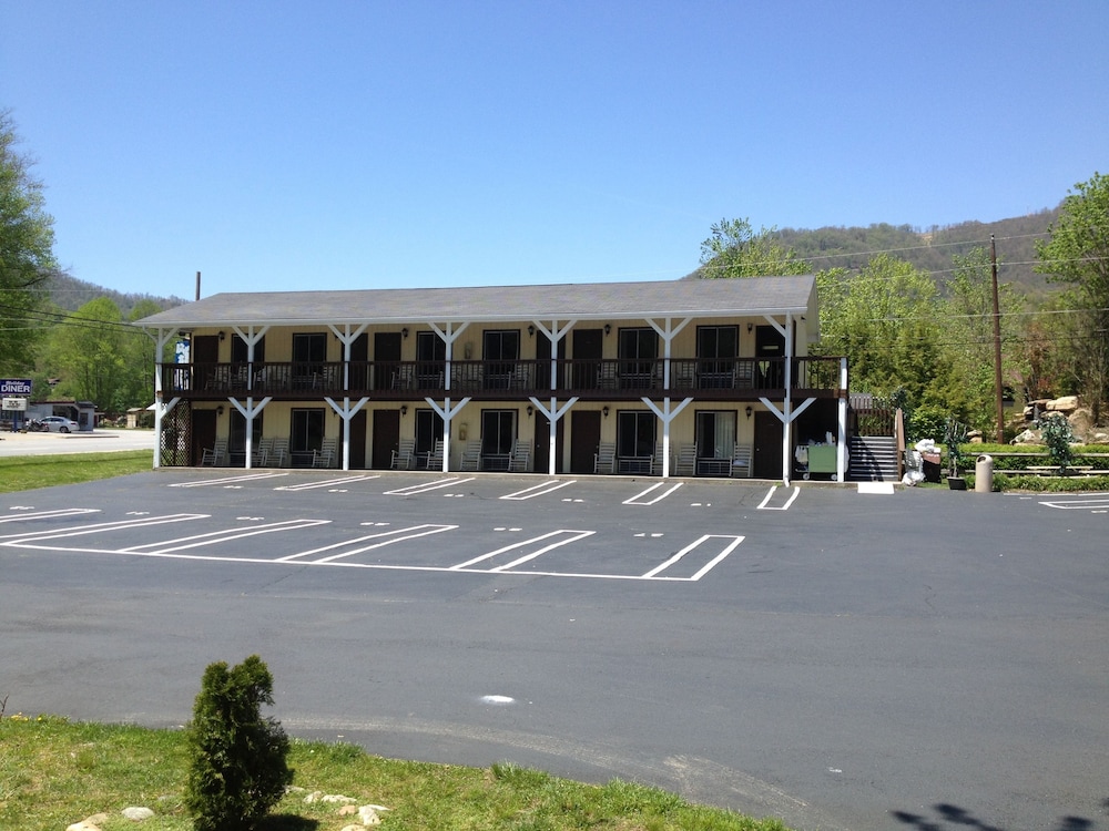 Travelowe's Motel