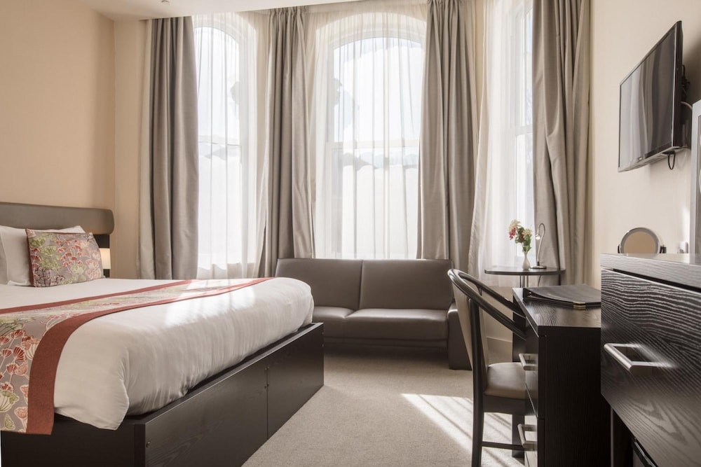 Mannin Hotel