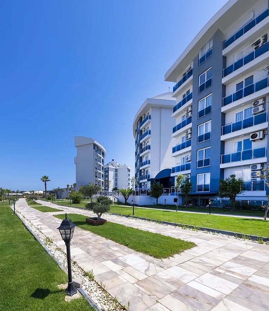 Zeyda Lara Hotel