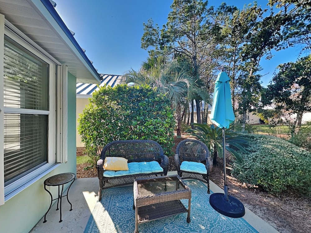 Emerald Port Of Call by Southern Vacation Rentals