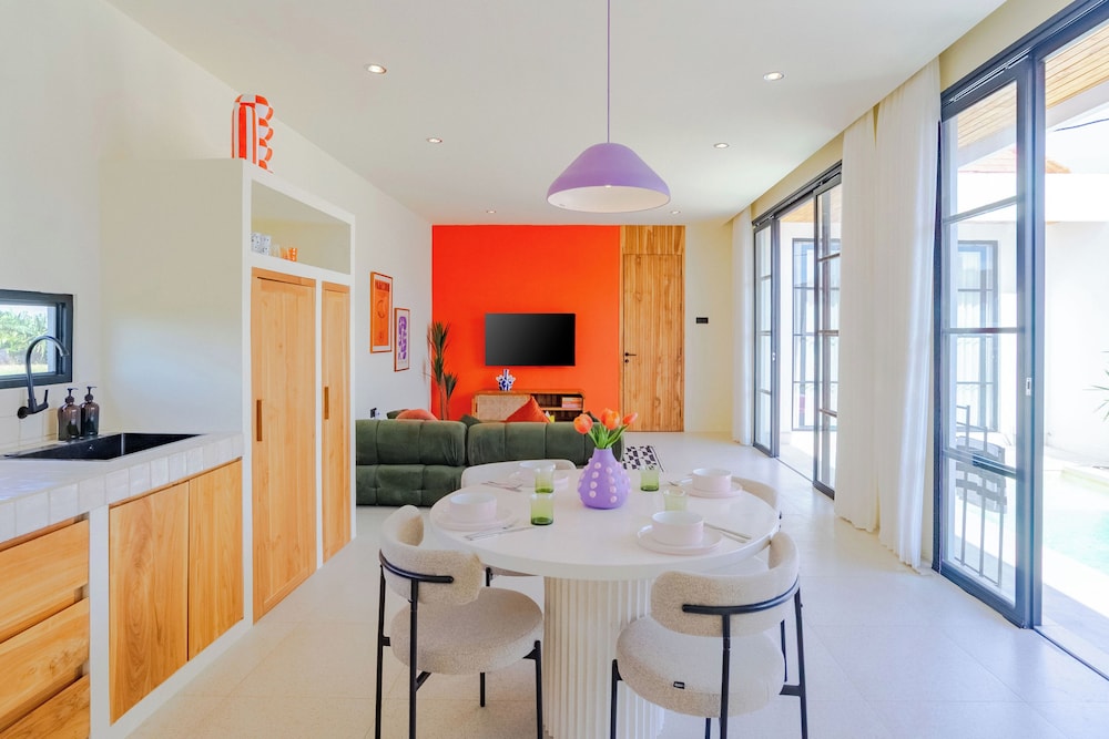 Stylish Private Pool Villa in Pererenan