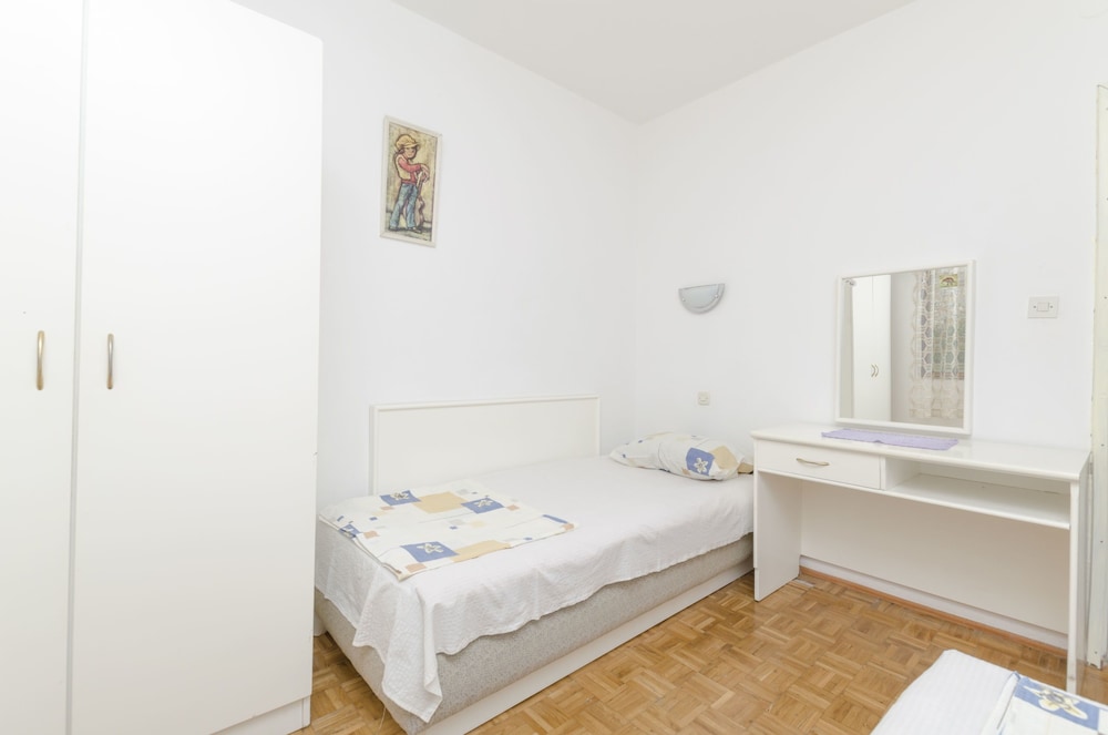 Apartments Tonin view 5