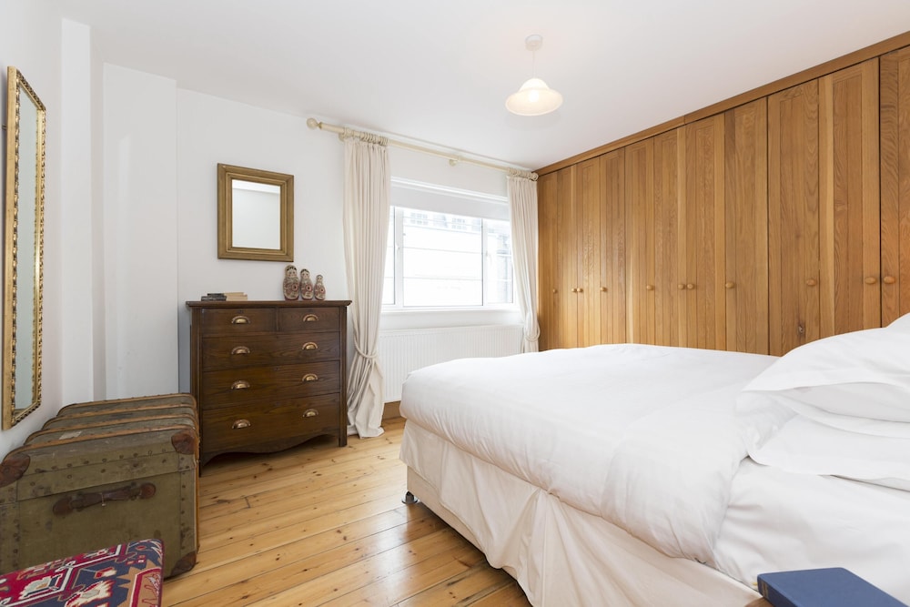 Godfrey Street II by Onefinestay