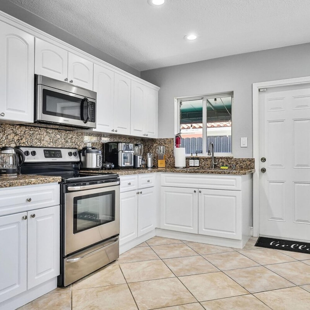 Vacay Spot Large Family Vacation Rental 4to23guest
