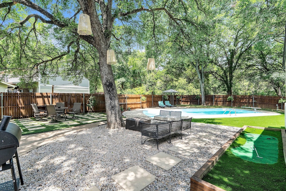 Stylish Flower Mound Home With Private Pool 5 Bedroom Home