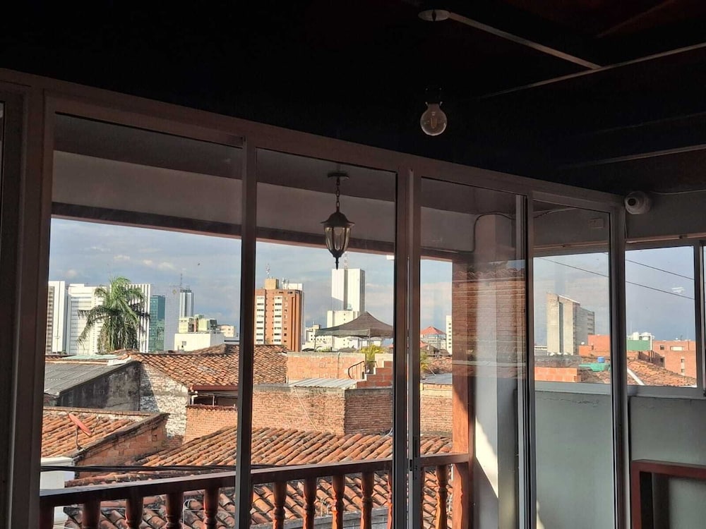 casa hostal ave maria san antonio cali