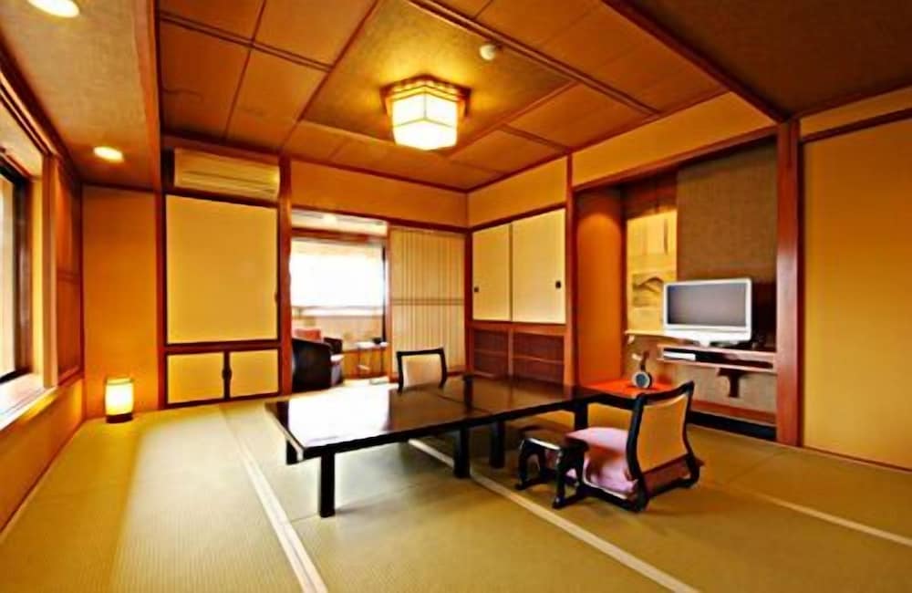 Kyoto Arashiyama Onsen Ryokan Hanaikada