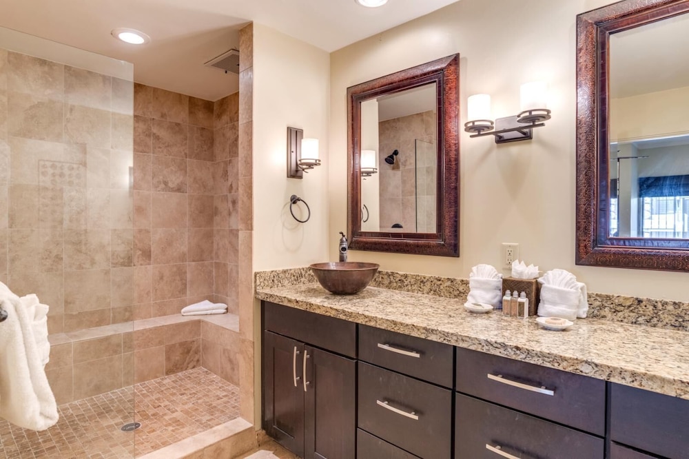 Kapalua Golf Villas KBM Resorts Large Bedrooms 2 Units, 4 Bedrooms Ml-2126
