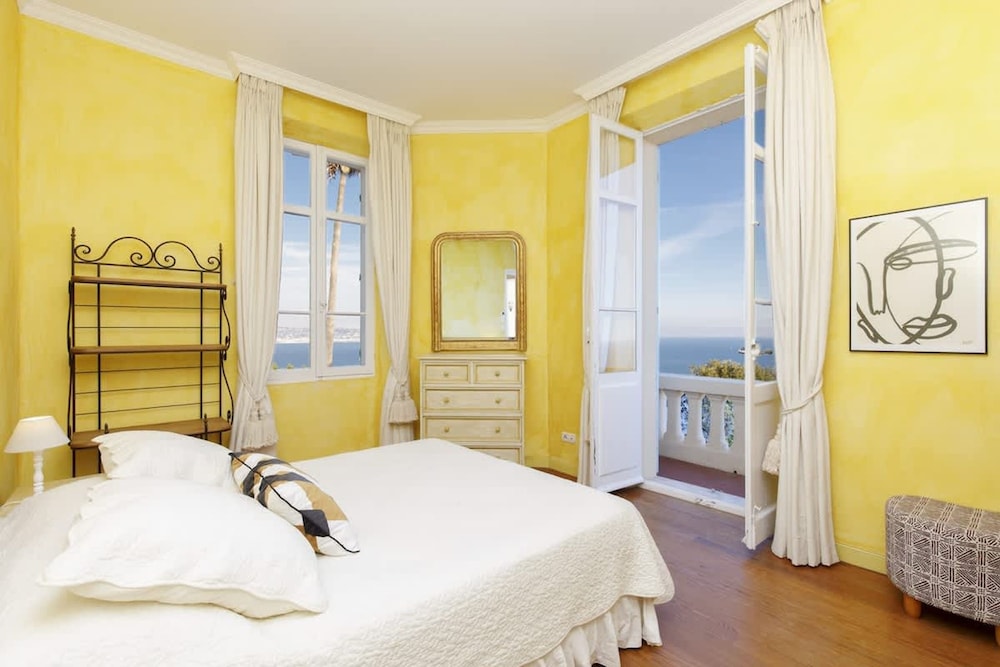 Magnificent Villa With sea View in Theoule sur Mer