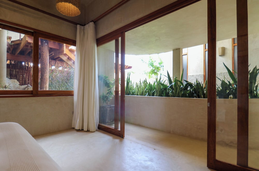 Casa Kahu by Wynwood House