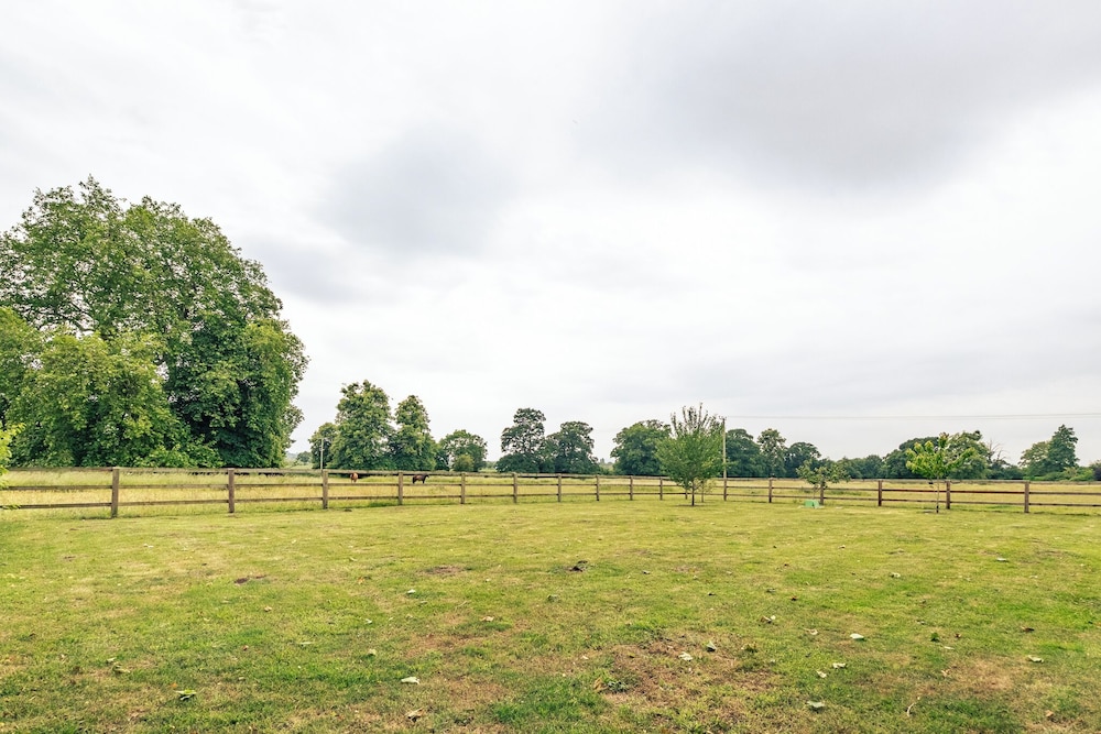 Idyllic Countryside Cottage