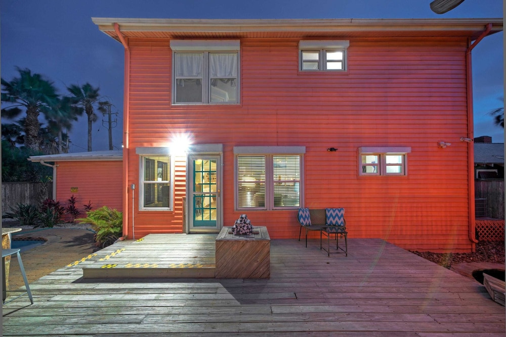The Koi Marlin Port A Home w/ Pool, Pond, Grill & Near Beach + Marinas